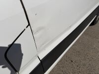 VOLKSWAGEN CRAFTER CR35 TRENDLINE MWB RWD 2.0 TDI 177PS HIGH ROOF VAN - 10