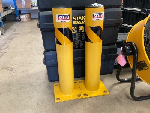 2No. UNUSED SEALEY 600mm BOLLARD POSTS