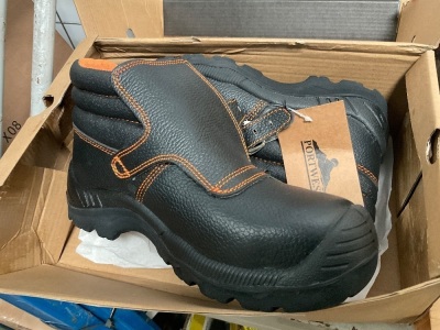 UNUSED PORTWEST SIZE 5 WORKBOOTS