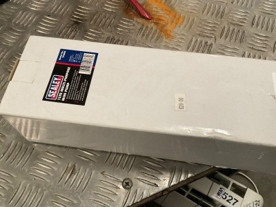 UNUSED SEALEY 1lt MULTI PURPOSE MINI PUMP