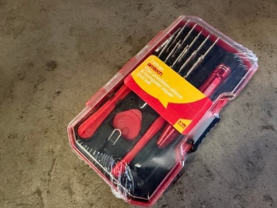 UNUSED AMTECH 17 PIECE PRECISION PHONE REPAIR KIT