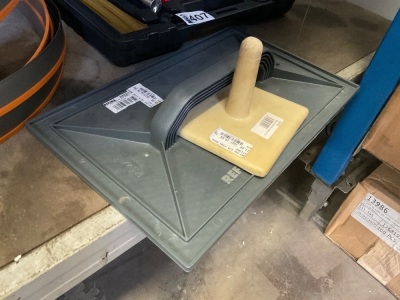 UNUSED REFINA 6" HAWK & 16" FLOAT
