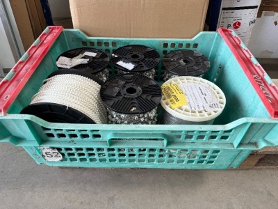 1No. CRATE OF ASSORTED BLIND CORDS / CHAINS&nbsp;&nbsp;
