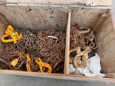 LARGE WOODEN CRATE TO INC. APPROX. 6No. ASSORTED LIFTING CHAINS