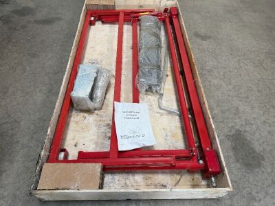 UNUSED MINI TILTING VEHICLE LIFT