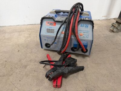 ULTIMATE SPEED ULG12A2 6v/12v BATTERY CHARGER