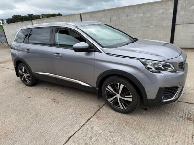 PEUGEOT 5008 ALLURE 1.6 BLUEHDI 120PS 5DR ESTATE&nbsp;