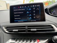 PEUGEOT 5008 ALLURE 1.6 BLUEHDI 120PS 5DR ESTATE&nbsp; - 19