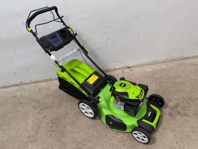 UNUSED DELLONDA DG102 WALK BEHIND PETROL LAWNMOWER