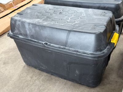STRATA 175lt HEAVY DUTY PLASTIC TRUNK ON WHEELS & CONTENTS