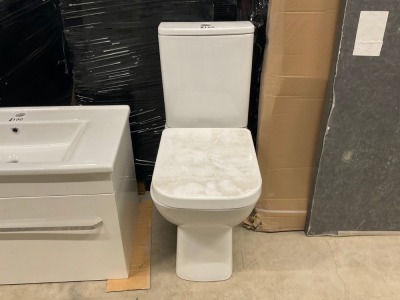 Rimless Square Modern Close Coupled Toilet with Soft Close Seat