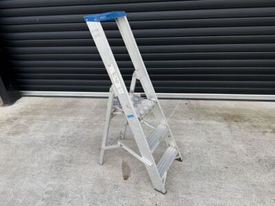 3 TREAD ALUMINIUM STEP LADDER
