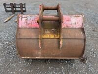 APPROX. 4ft STRICKLAND TOOTHLESS DIGGING BUCKET TO SUIT 13 TON MACHINE - 6