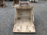 APPROX. 3ft STRICKLAND TOOTHLESS DIGGING BUCKET TO SUIT 13 TON MACHINE - 2
