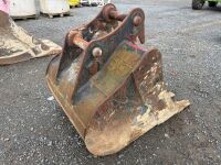 APPROX. 3ft TOOTHED DIGGING BUCKET TO SUIT 13 TON MACHINE - 7