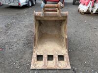 APPROX. 2.6ft RHINOX TOOTHLESS DIGGING BUCKET TO SUIT 13 TON MACHINE - 2