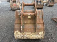 APPROX. 2.6ft RHINOX TOOTHLESS DIGGING BUCKET TO SUIT 13 TON MACHINE - 6