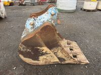 APPROX. 2.6ft RHINOX TOOTHLESS DIGGING BUCKET TO SUIT 13 TON MACHINE - 8