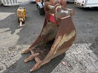 APPROX. 2ft RHINOX TOOTHED DIGGING BUCKET TO SUIT 13 TON MACHINE - 3