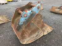 APPROX. 2.6ft TOOTHLESS DIGGING BUCKET TO SUIT 13 TON MACHINE - 7