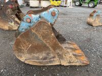 APPROX. 2.6ft TOOTHLESS DIGGING BUCKET TO SUIT 13 TON MACHINE - 8