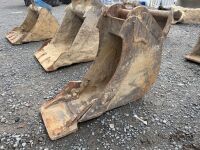 APPROX. 1ft TOOTHLESS DIGGING BUCKET TO SUIT 6-8 TON MACHINE - 3