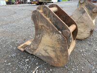 APPROX. 1ft TOOTHLESS DIGGING BUCKET TO SUIT 6-8 TON MACHINE - 5