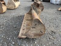 APPROX. 5ft SHUGH BUCKET TO SUIT 4-6 TON MACHINE - 4