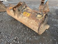 APPROX. 5ft SHUGH BUCKET TO SUIT 4-6 TON MACHINE - 7