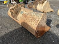 APPROX. 6ft SHUGH BUCKET TO SUIT 6-8 TON MACHINE - 7