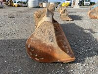 APPROX. 6ft SHUGH BUCKET TO SUIT 6-8 TON MACHINE - 8