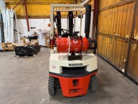 NISSAN 2 TON GAS FORKLIFT - 4
