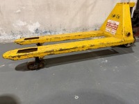 GS 2 TON PALLET TRUCK - 3
