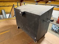 APPROX. 4ft MOBILE SECURE SITE STORAGE CHEST - 3