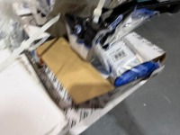 LOT TO INC. ASSORTED UNUSED SWITCHES - 13