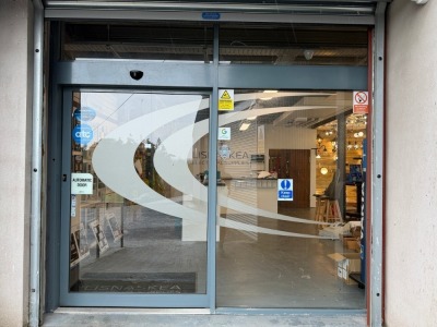 APPROX. 3060mm X 2760mm ELECTRIC SHOP FRONT SLIDING ENTRANCE DOOR