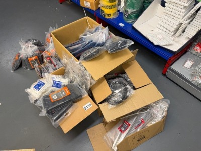 QUANTITY OF ASSORTED CABLE CLEATS & CABLE TIES