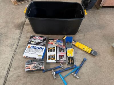 STRATA 175lt HEAVY DUTY PLASTIC TRUNK ON WHEELS & CONTENTS