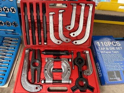 UNUSED JEFFERSON 10 TON 23 PIECE HYDRAULIC GEAR PULLER SET