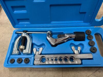 UNUSED 7 PIECE DOUBLE FLARING TUBE FLARE KIT