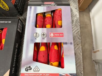 UNUSED POWERFIX 8 PIECE SCREWDRIVER SET
