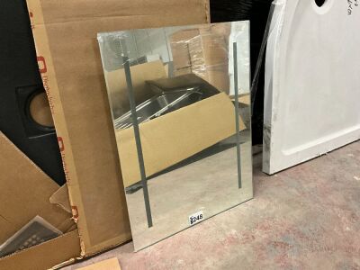 650x500 Battery Powered 46 Light LED Mirror
