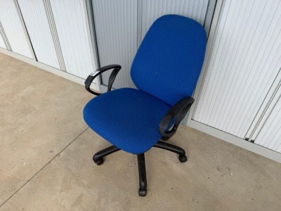 OPERATORS CHAIR (BLUE)