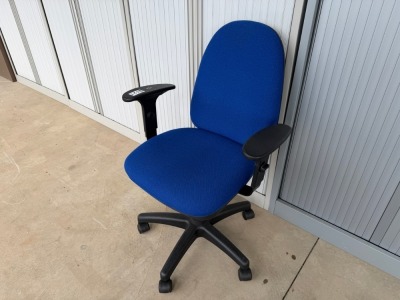 OPERATORS CHAIR (BLUE)