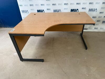 APPROX. 1520mm LEFT HAND CORNER DESK