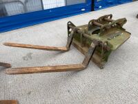 CONQUIP ADJUSTABLE FORKLIFT TOES TO SUIT 13-20 TON EXCAVATOR&nbsp; - 4