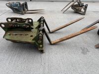 CONQUIP ADJUSTABLE FORKLIFT TOES TO SUIT 13-20 TON EXCAVATOR&nbsp; - 9