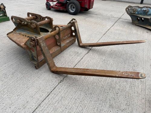 CONQUIP ADJUSTABLE FORKLIFT TOES TO SUIT 13-20 TON EXCAVATOR&nbsp;