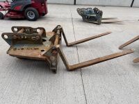 CONQUIP ADJUSTABLE FORKLIFT TOES TO SUIT 13-20 TON EXCAVATOR&nbsp; - 9