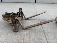 RHINOX FORKLIFT TOES TO SUIT 6-8 TON EXCAVATOR - 9